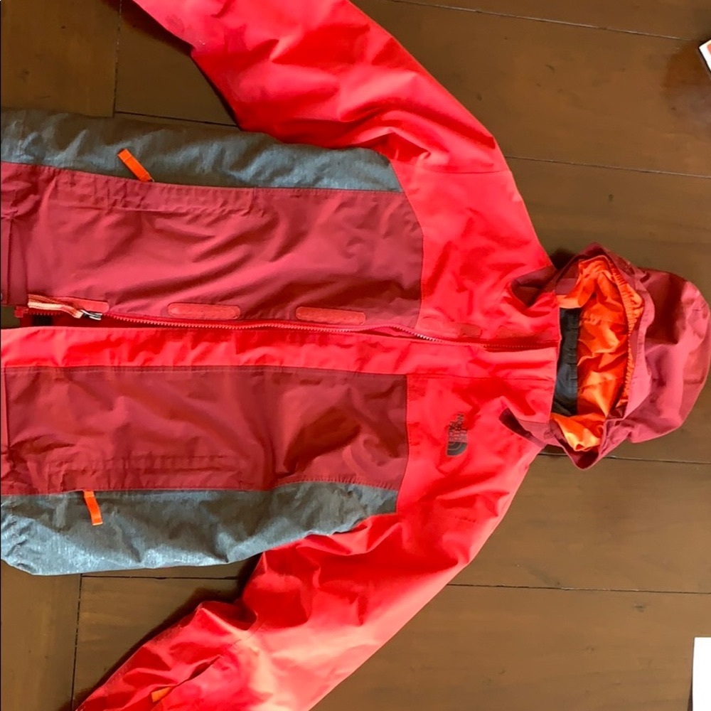Boys 10/12 The North Face tri climate jacket